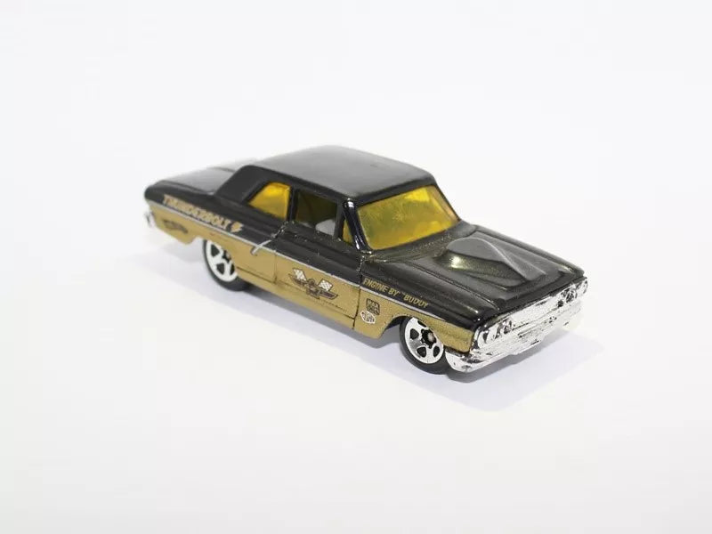 Hot Wheels 2005 - Ford Thunderbird - 173